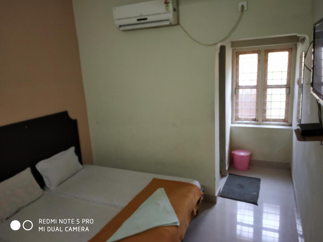 Hotel Woodlands Chottanikara ภายนอก รูปภาพ